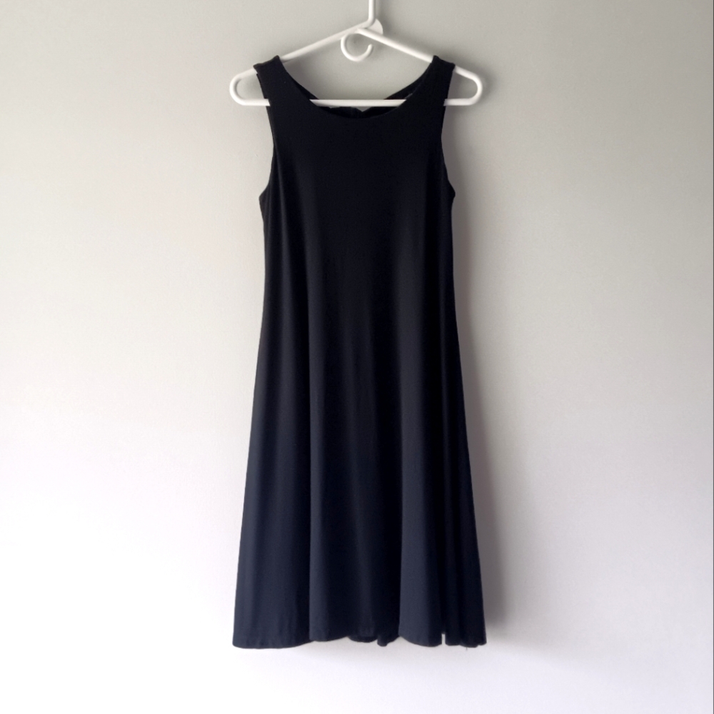 Mercer & Madison Sleeveless A-Line Flowy Mini Dress Open Back Black Small
